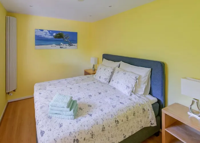 Villa Serene In Near Northsea