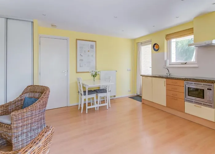 Villa Serene In Near Northsea